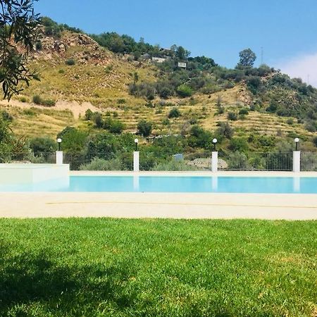 Agriturismo Villa Orchidea Ali Terme Luaran gambar
